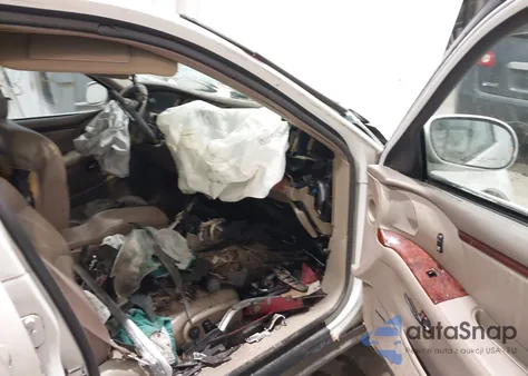 1998 Buick Park Avenue Ultra from USA, damaged, VIN 1G4CU5217W4644645